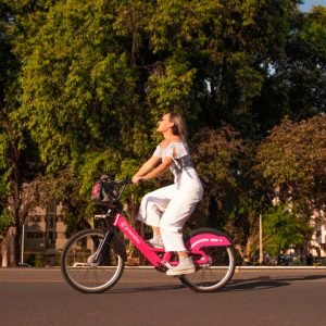 Mudar hábito de deslocamento pode garantir economia de 90% com transporte