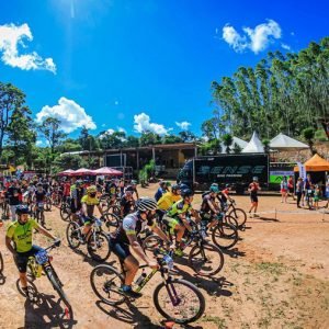 Pista da etapa de Carandaí traz experiência única para amadores no XCO