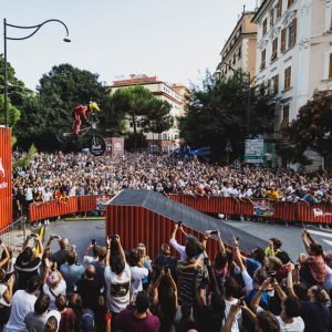 Red Bull Genova Cerro Abajo abre a World Series 25-26 com Roger Vieira coroado campeão